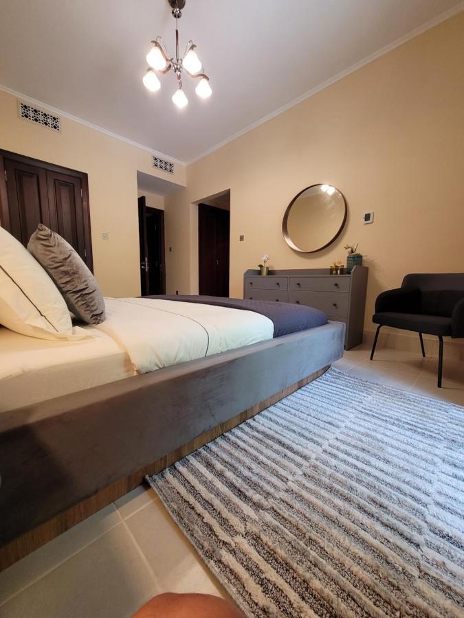 Апартаменты Luxury 3 Bedroom - Mall 5 Min Walk
