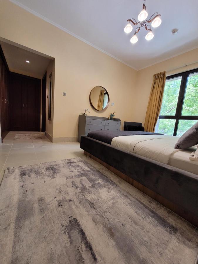 Luxury 3 Bedroom - Mall 5 Min Walk Апартаменты