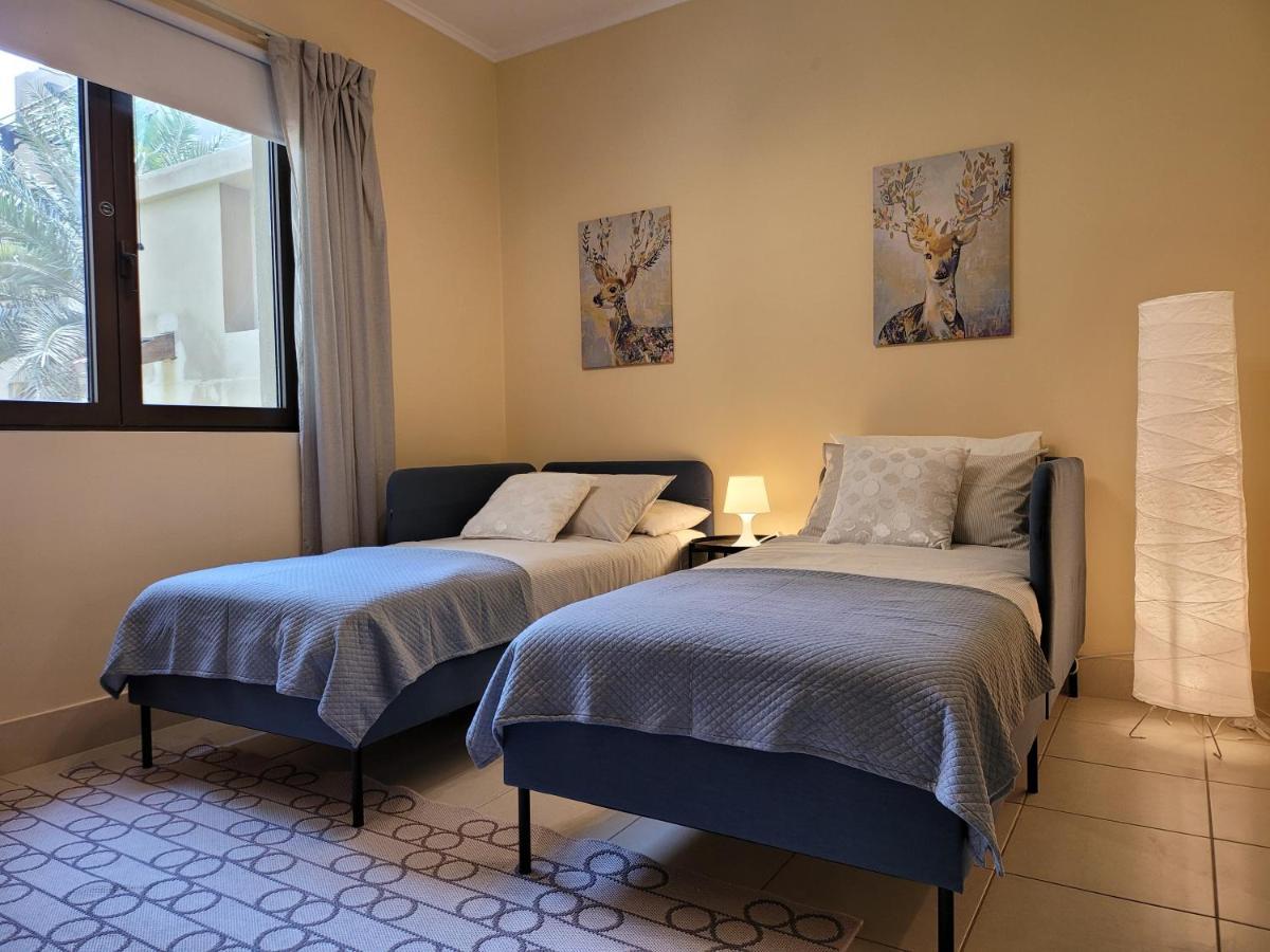 Luxury 3 Bedroom - Mall 5 Min Walk * Дубай